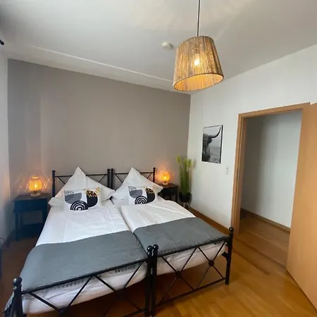 Schlafen Ueber Der Whiskybar