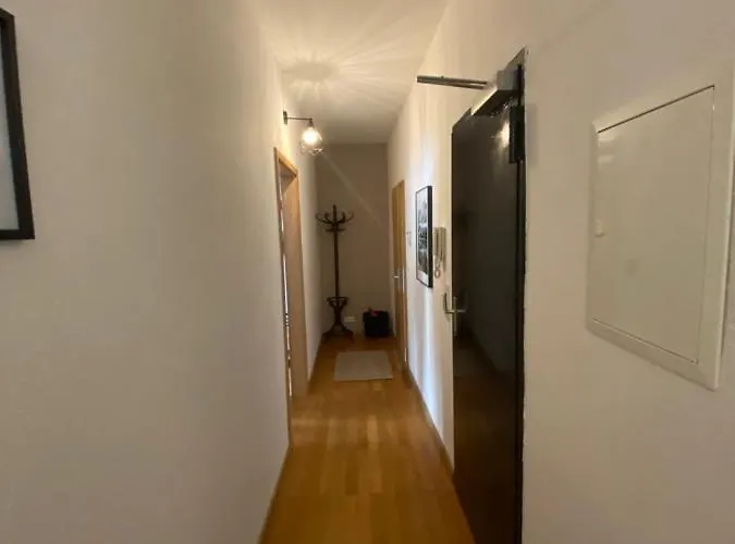 Schlafen Ueber Der Whiskybar 吕德斯海姆