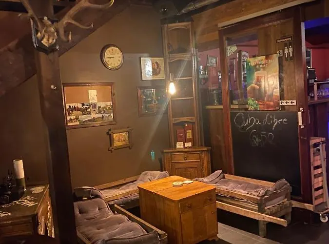 公寓 Schlafen Ueber Der Whiskybar 吕德斯海姆